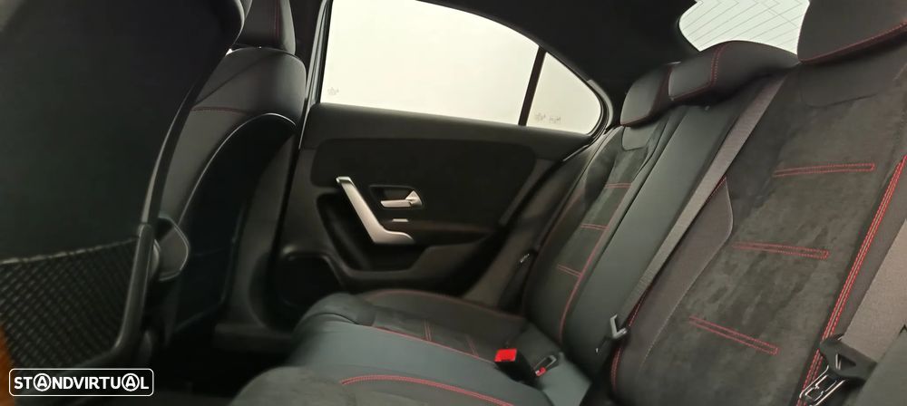 Mercedes-Benz A 200 Limousine Standard - 27