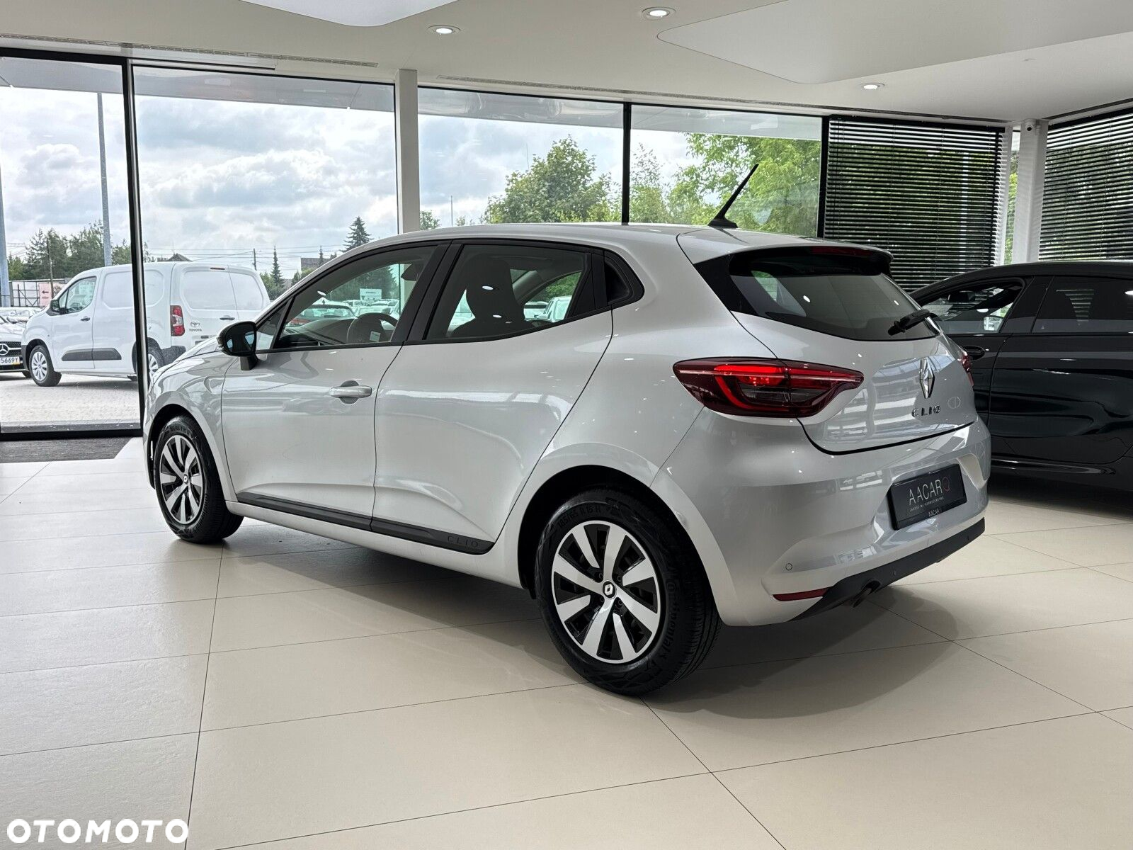 Renault Clio 1.0 TCe Equilibre - 3