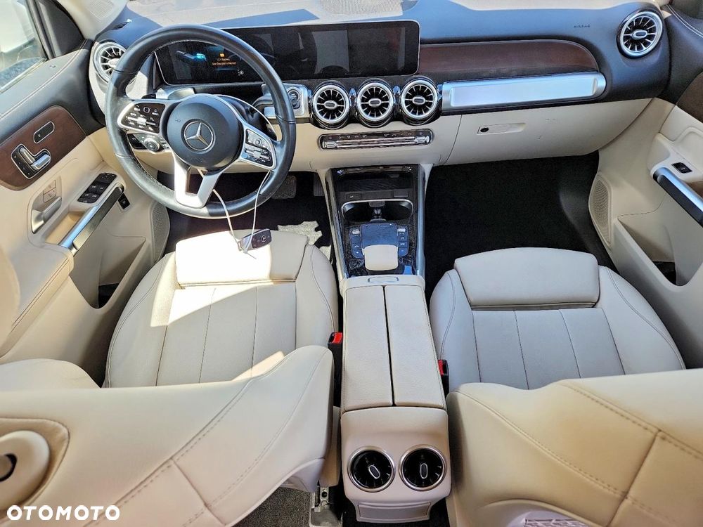 Mercedes-Benz GLB - 7