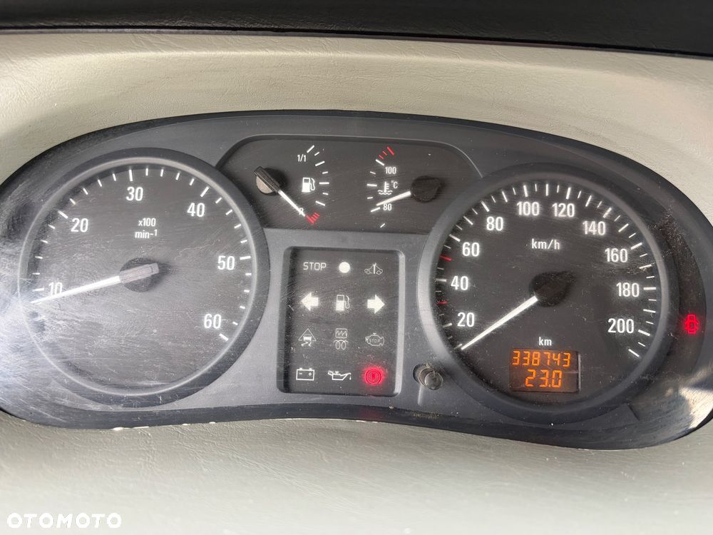 Opel Vivaro - 20
