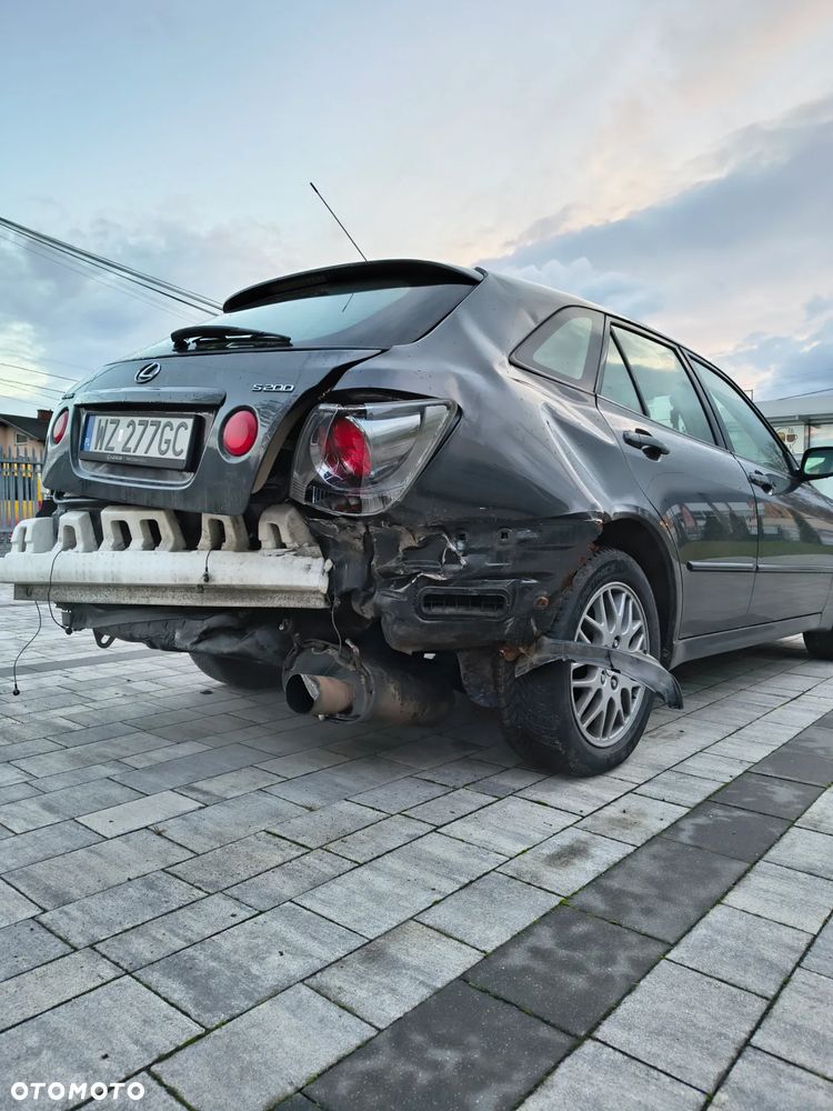 Lexus IS 200 SC Prestige - 6