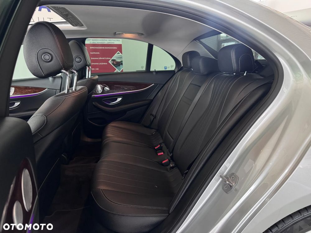 Mercedes-Benz Klasa E 300 9G-TRONIC - 13