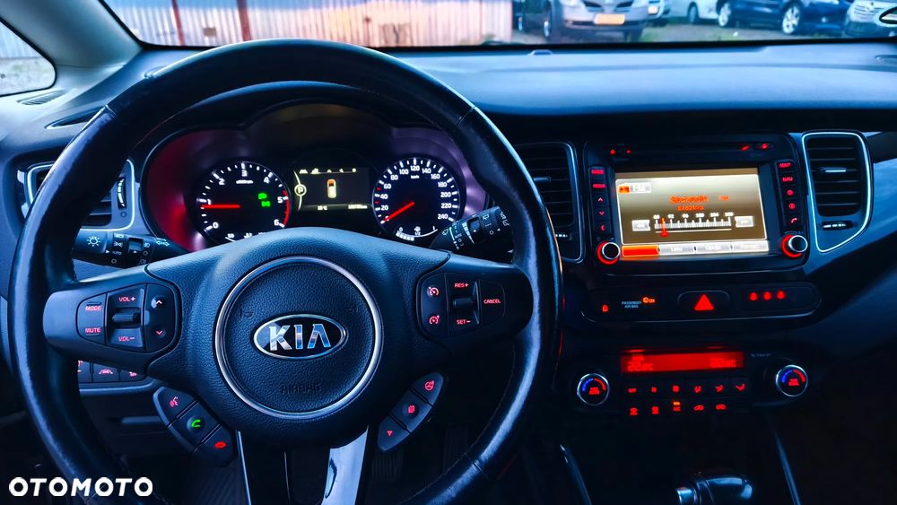 Kia Carens 1.7 CRDi Spirit - 29