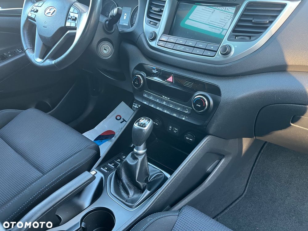 Hyundai Tucson blue 1.7 CRDi 2WD Intro Edition - 13