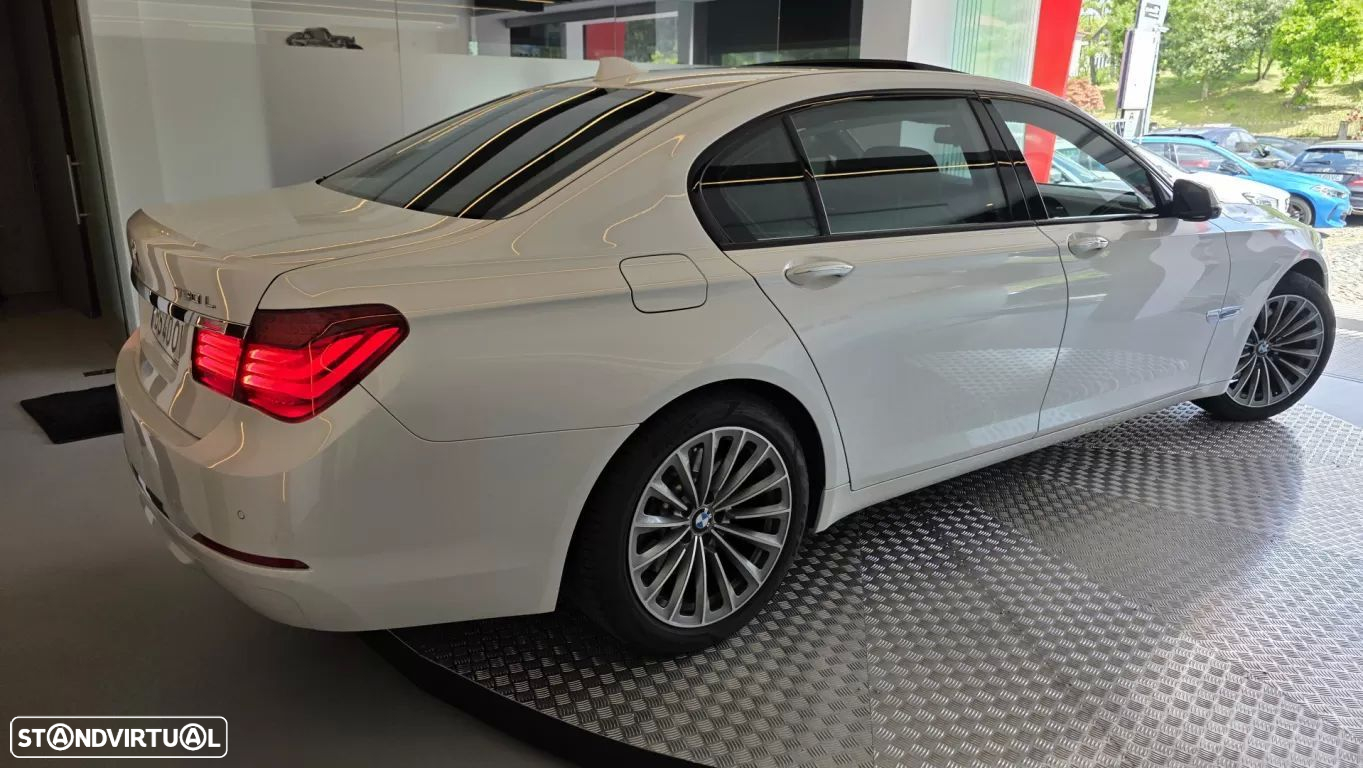 BMW 730 Ld Edition Exclusive - 20