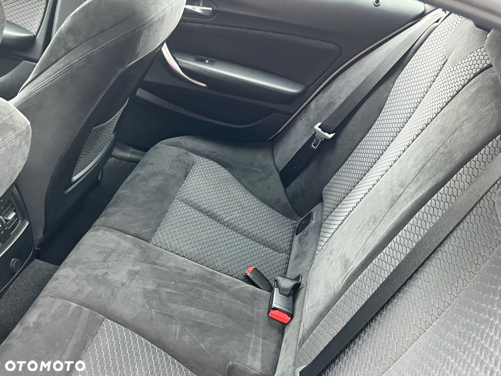 BMW Seria 1 118i - 13