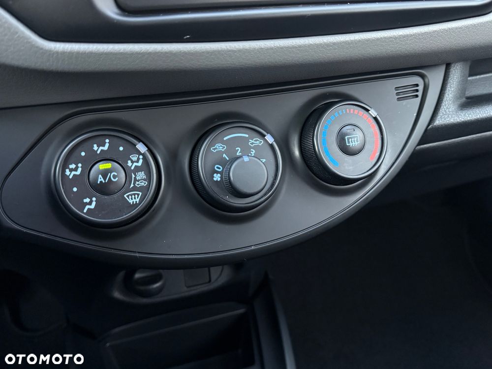 Toyota Yaris 1.0 Active - 35