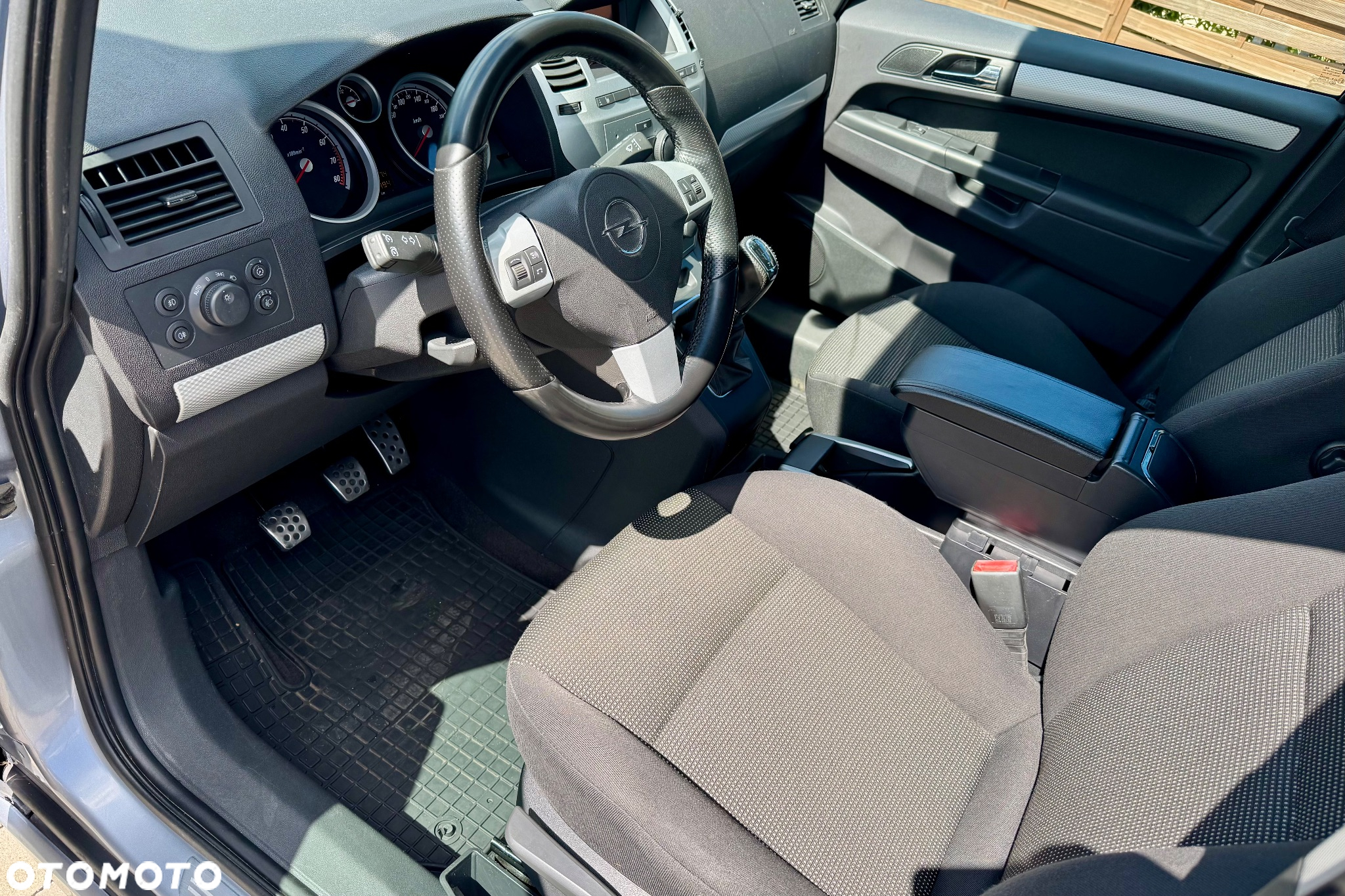 Opel Zafira - 13