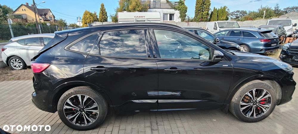 Ford Kuga - 16