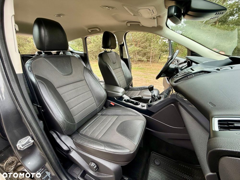Ford Kuga 1.5 EcoBoost 2x4 Individual - 36