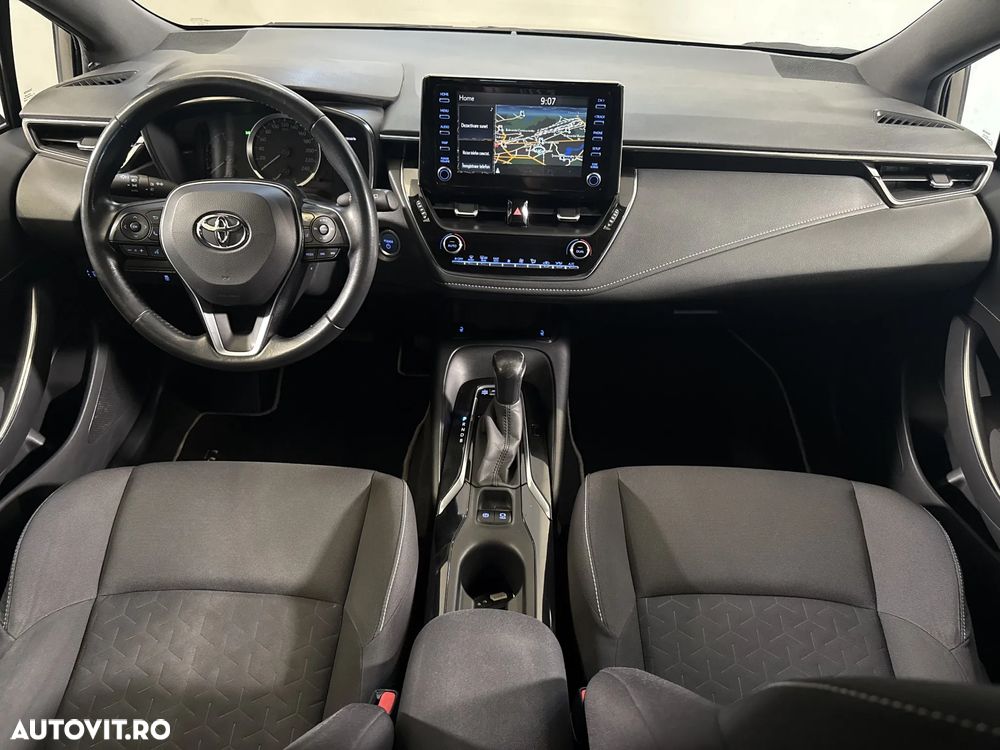Toyota Corolla - 10
