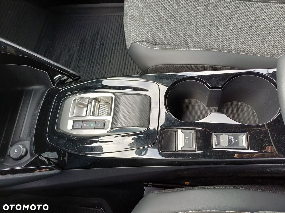Peugeot 2008 1.2 PureTech Allure S&S EAT8 - 15
