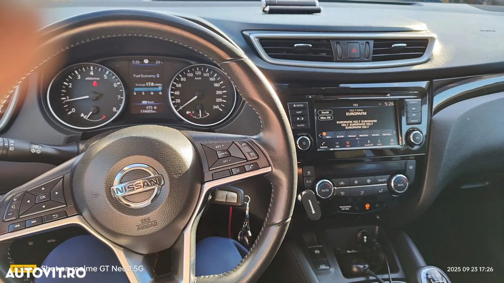 Nissan Qashqai 1.3 DIG-T ACENTA - 8