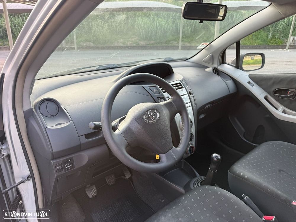 Toyota Yaris 1.4 D-4D Sport - 9