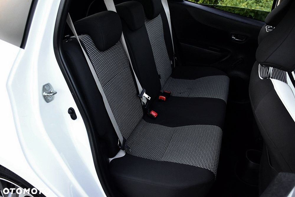 Toyota Yaris 1.33 VVT-i Edition - 32