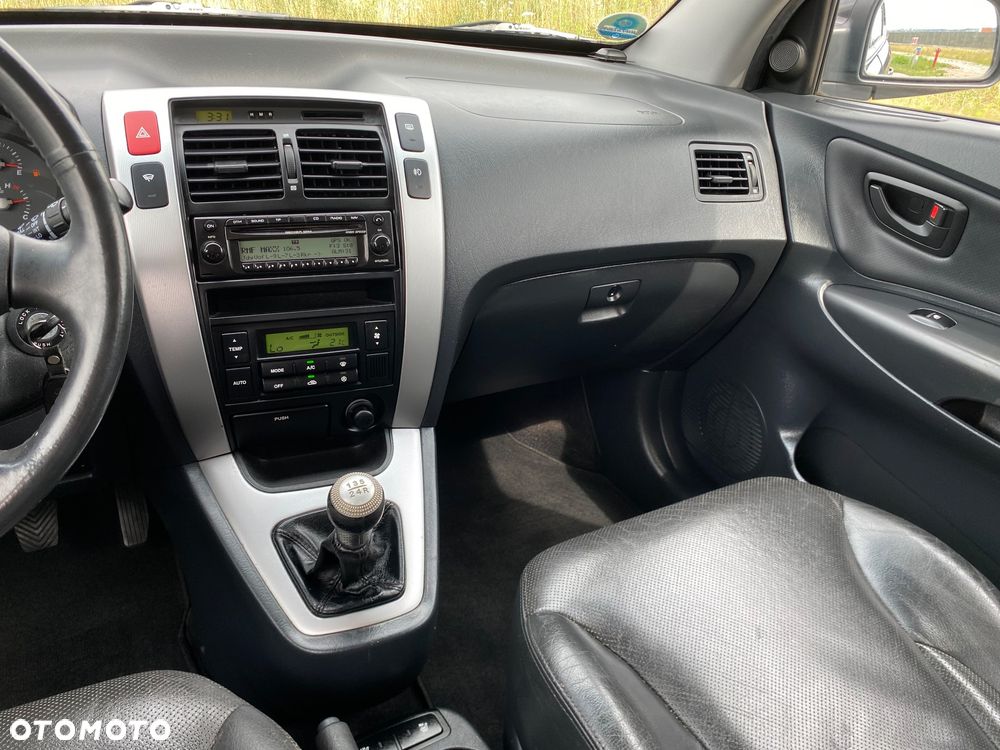 Hyundai Tucson 2.0 2WD GLS Navi - 26