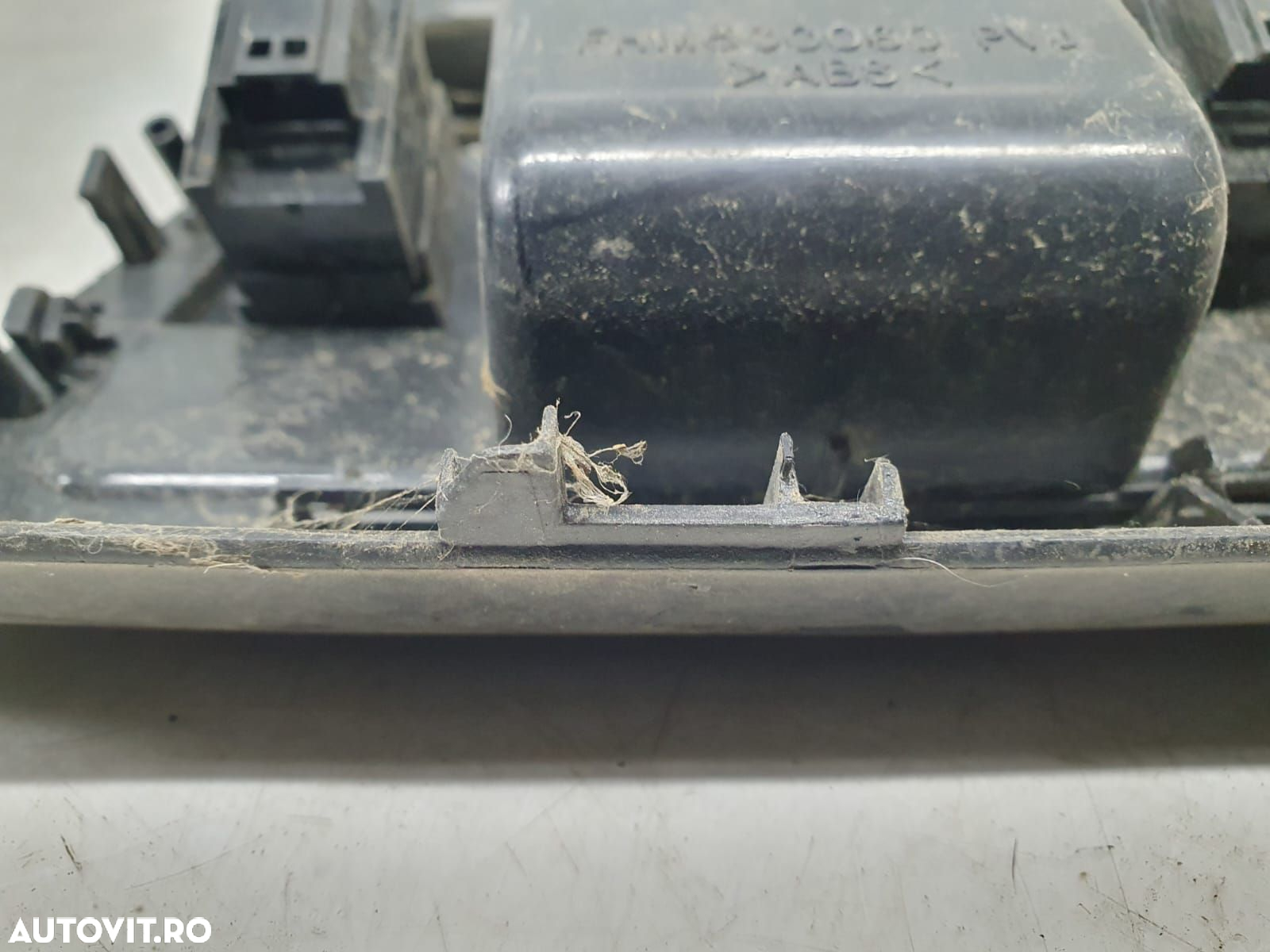 Ornament conosola cu butoane incalzire scaune fhm500060 Land Rover Di - 3