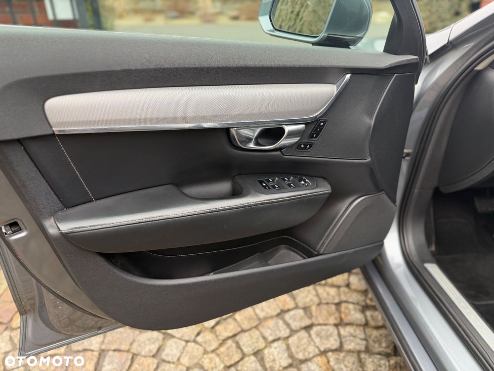 Volvo S90 D4 Inscription - 11