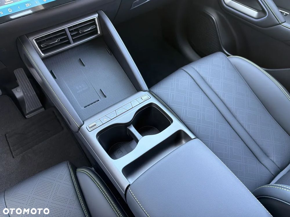 BYD Atto 2 DM-i - 17