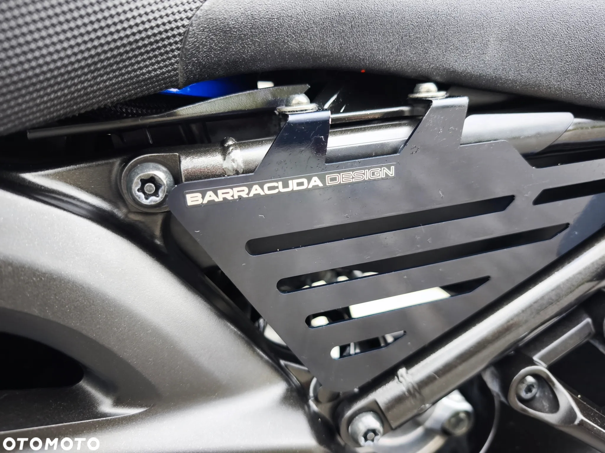 Yamaha MT - 24