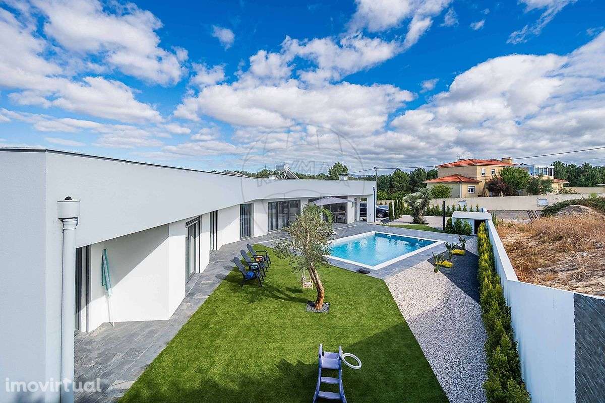 Moradia T4 para venda - Grande imagem: 2/50