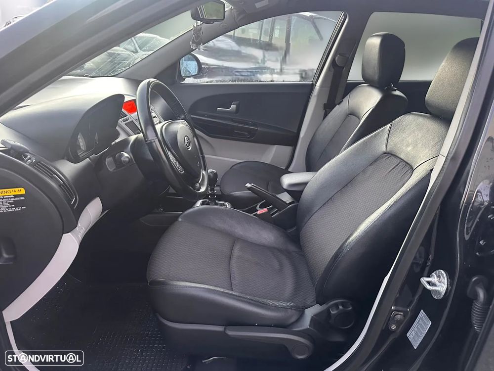 KIA Cee‘d SW 1.6 CRDi 115 cv de 2008 para peças - 8