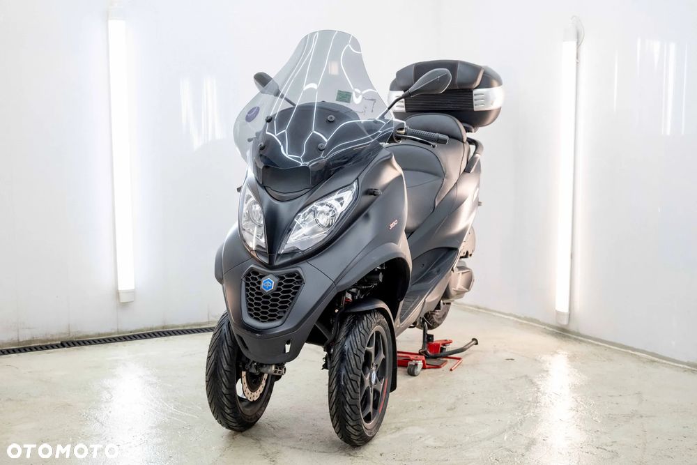 Piaggio MP-3 - 2