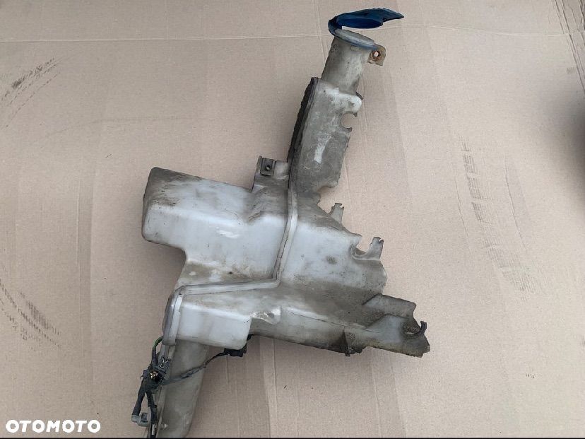 Zbiorniczek płynu spryskiwaczy pompka volkswagen passat b6 - 1
