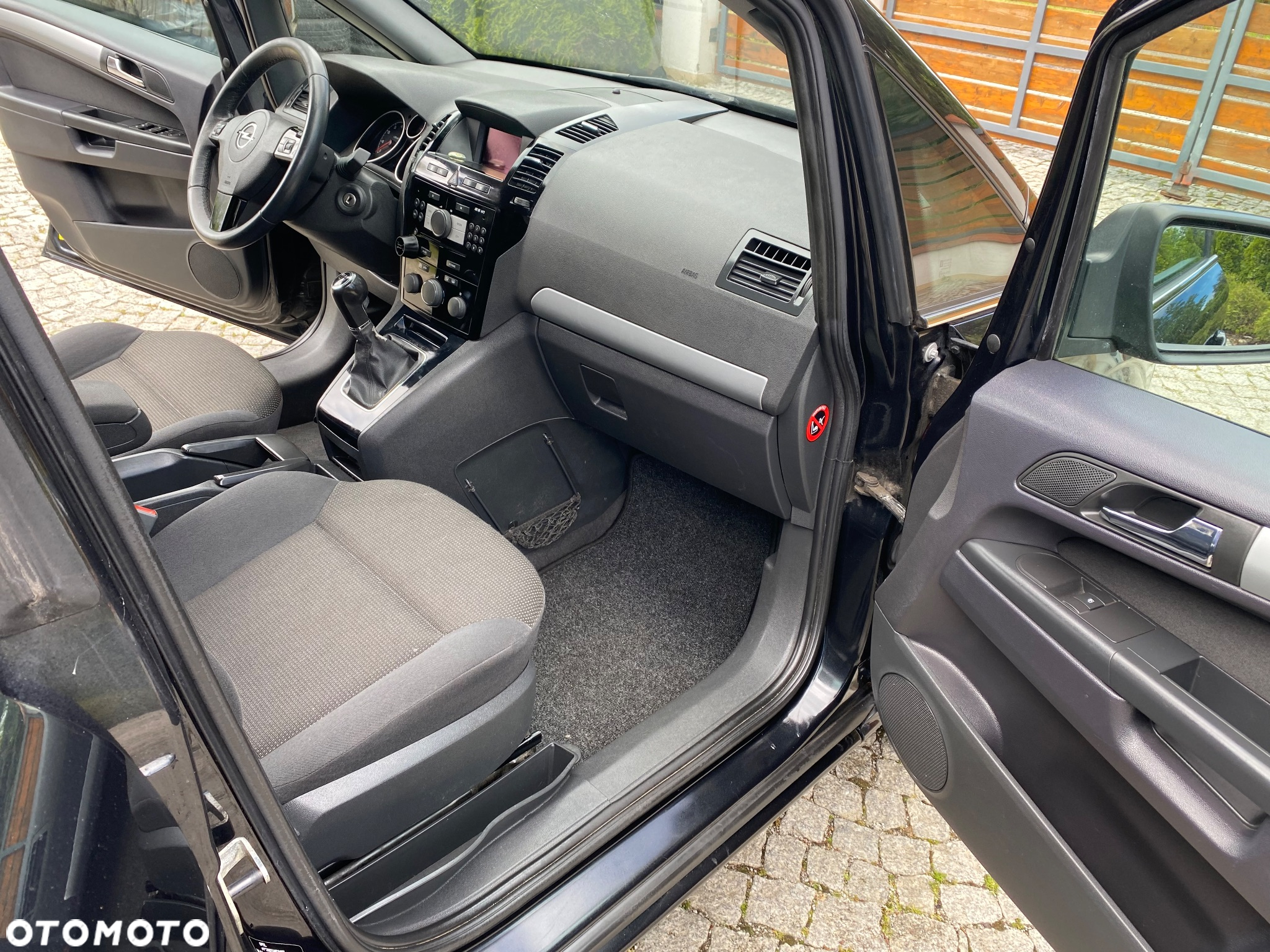 Opel Zafira - 33