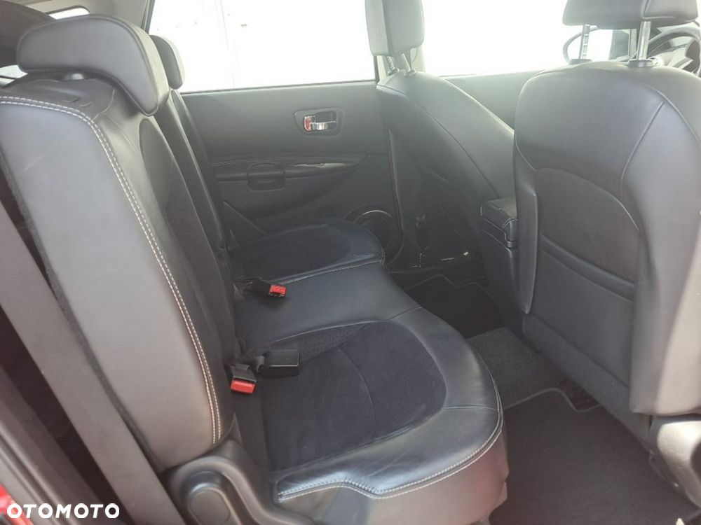 Nissan Qashqai+2 - 13