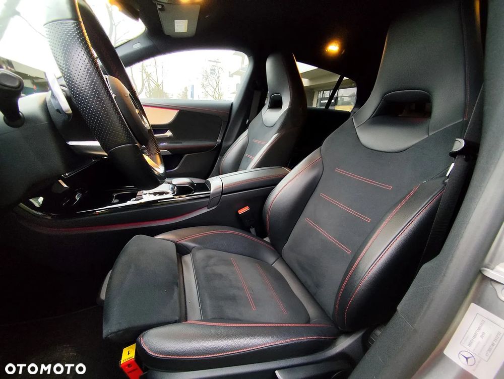 Mercedes-Benz CLA 200 Progressive 7G-DCT - 9