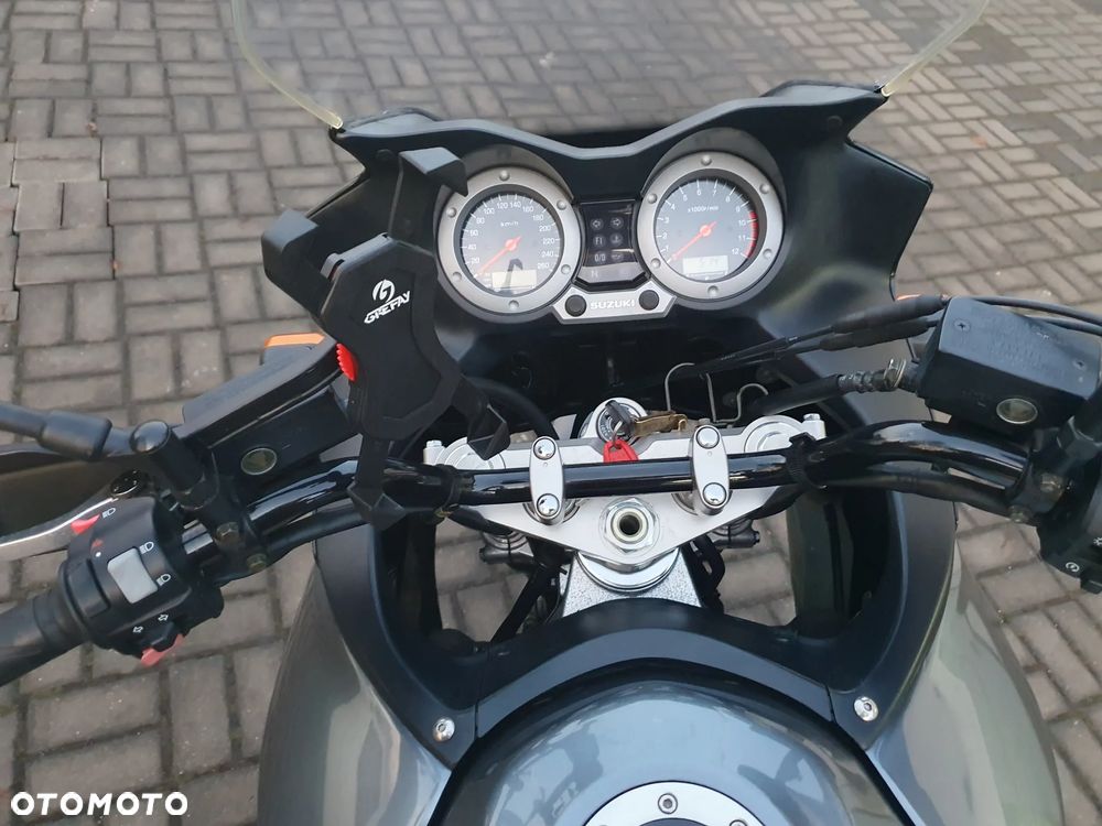 Suzuki V-STROM - 40