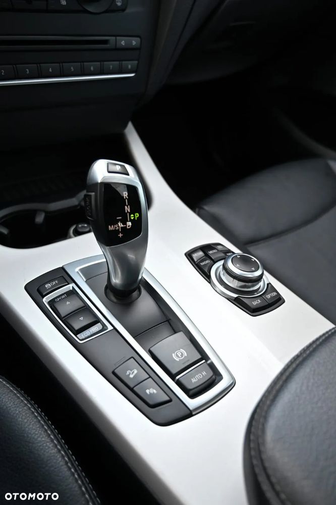 BMW X3 28i xDrive - 18