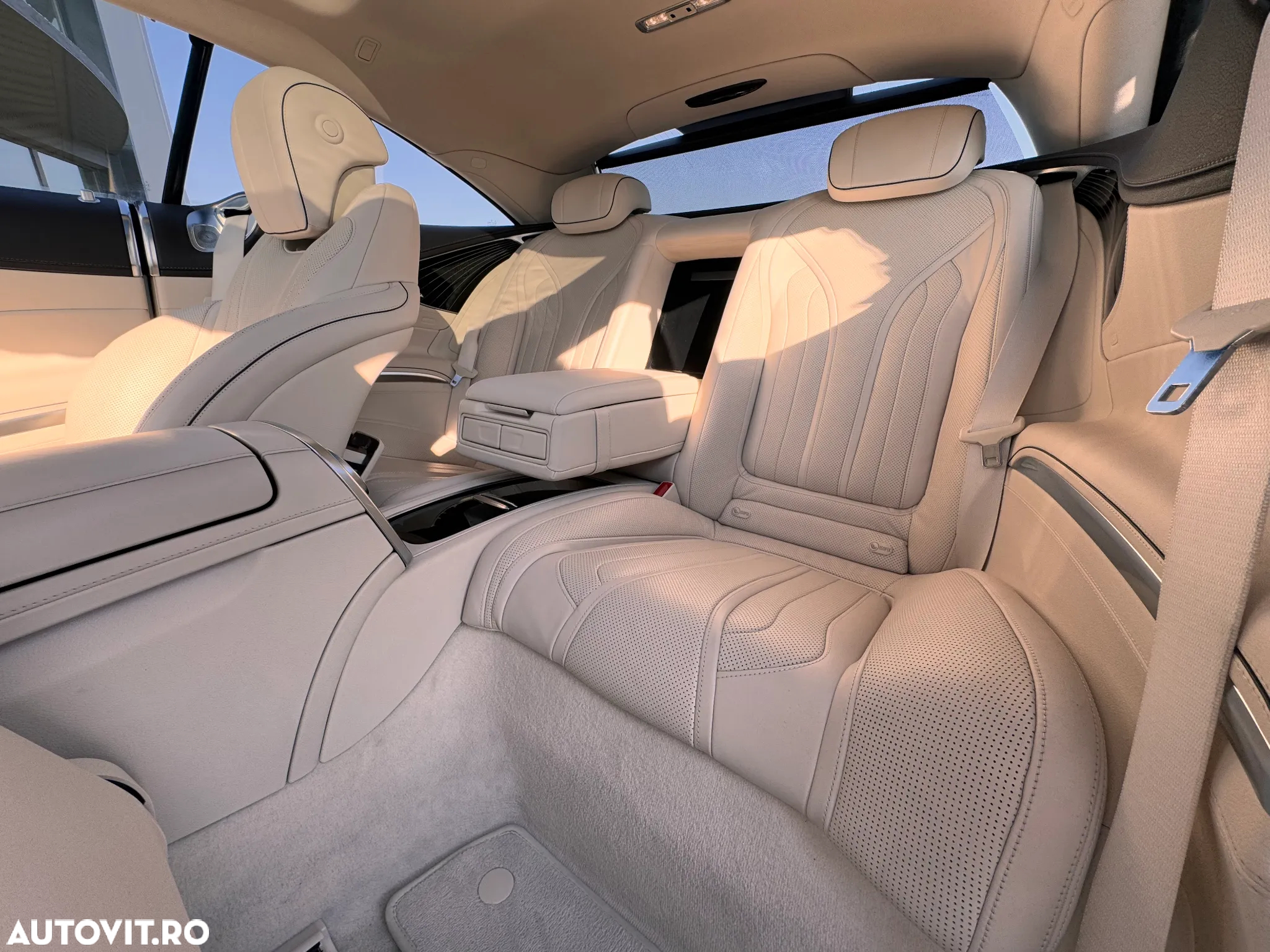 Mercedes-Benz S 500 4MATIC Coupe Aut - 26