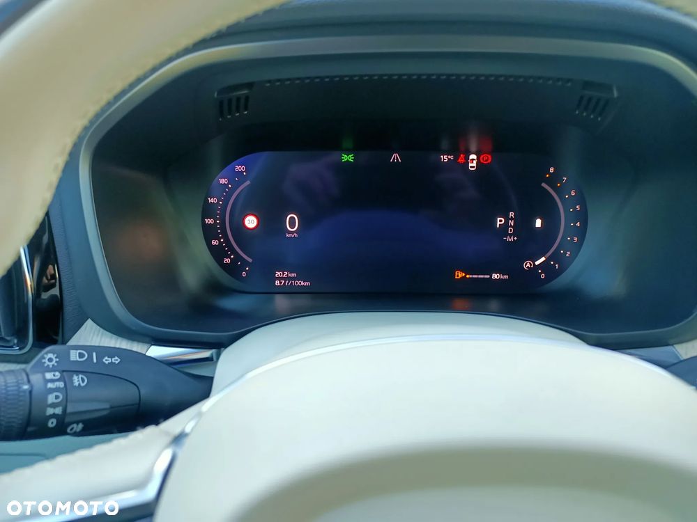 Volvo XC 60 B4 B Plus Dark - 27