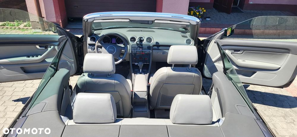 Audi A4 Cabrio 1.8 T multitronic - 7