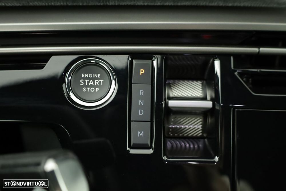 Peugeot 3008 1.2 Hybrid Allure e-DCS6 - 13