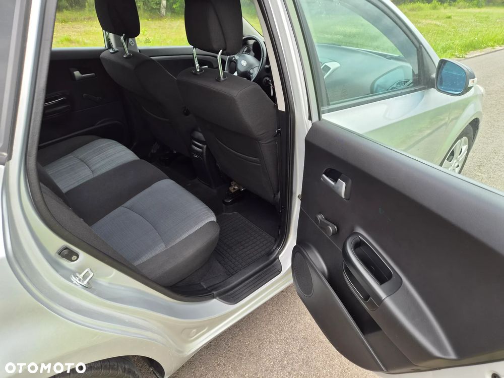 Kia Ceed 1.6 CRDi 90 Vision - 12