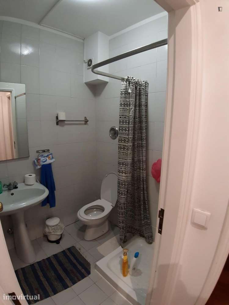Quarto - localizado em Paranhos Porto - Grande imagem: 4/10