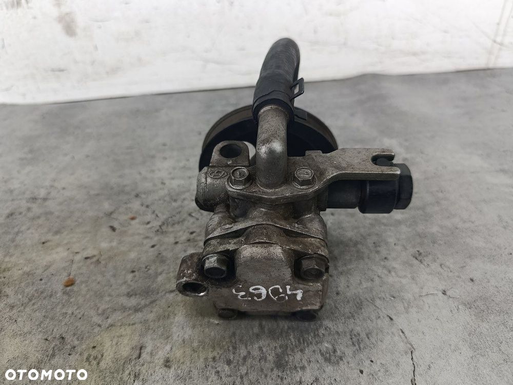 POMPA WSPOMAGANIA KIA CERATO 1.6 16V - 4