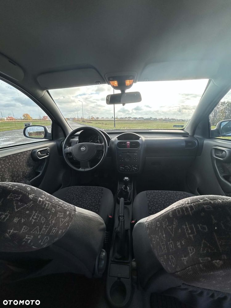 Opel Corsa - 8