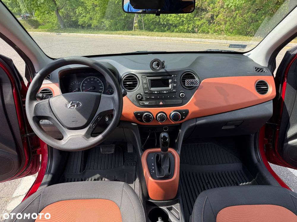 Hyundai i10 - 12