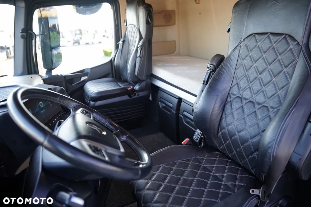 Mercedes-Benz ACTROS 1851 / RETARDER / GIGA SPACE /  KLIMA POSTOJOWA / BOGATE WYPOSAŻENIE /  / OPONY 100%  / ALUFELGI / EURO 6 - 24