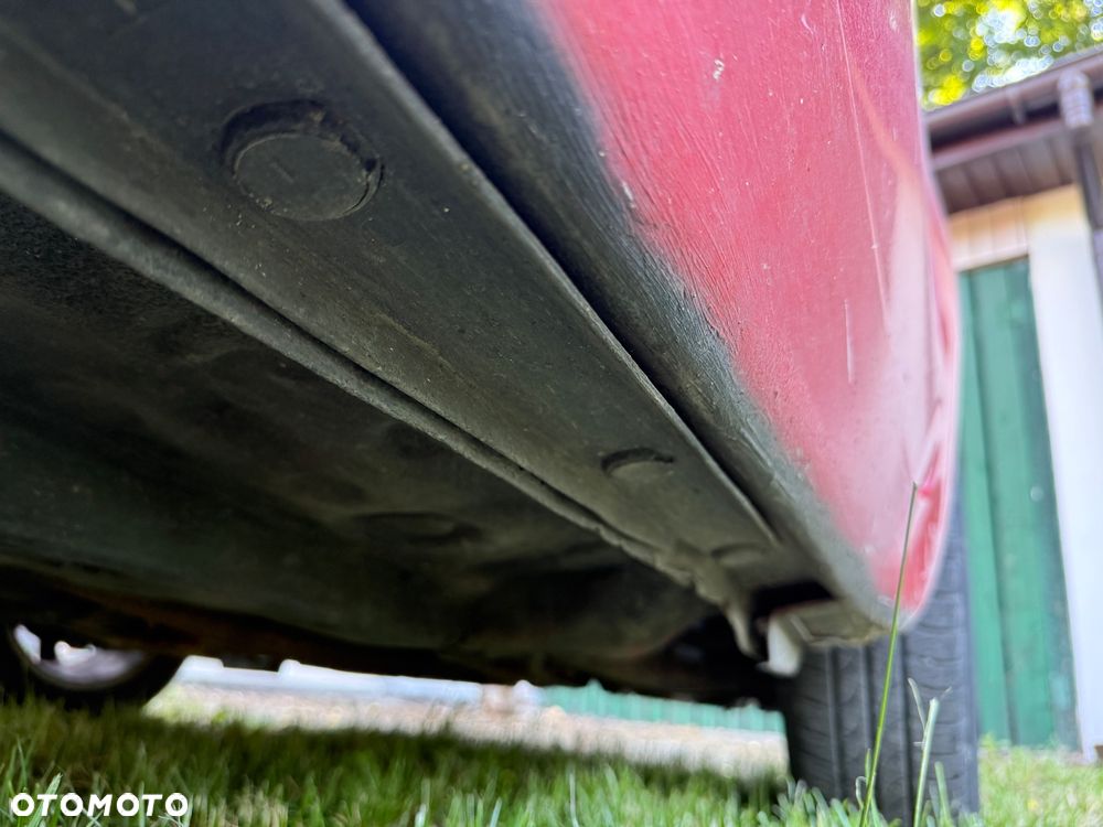 Toyota Yaris 1.0 Luna A/C - 33