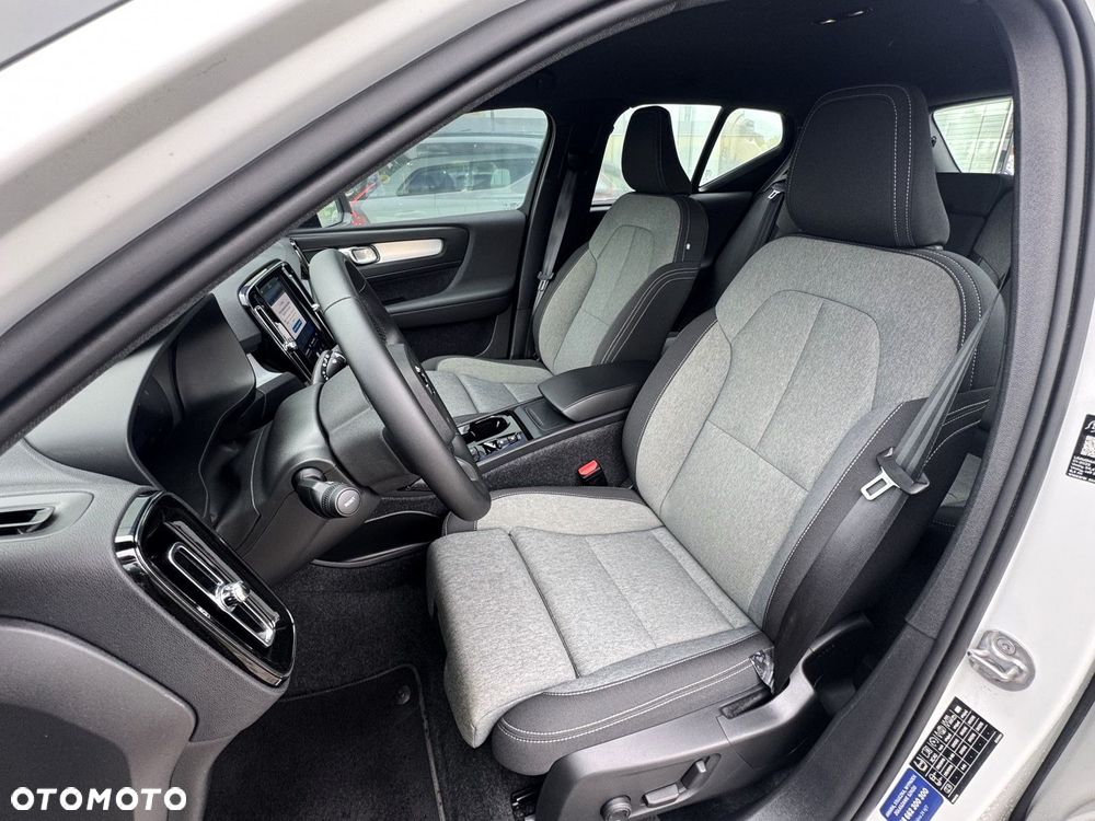 Volvo XC 40 - 28