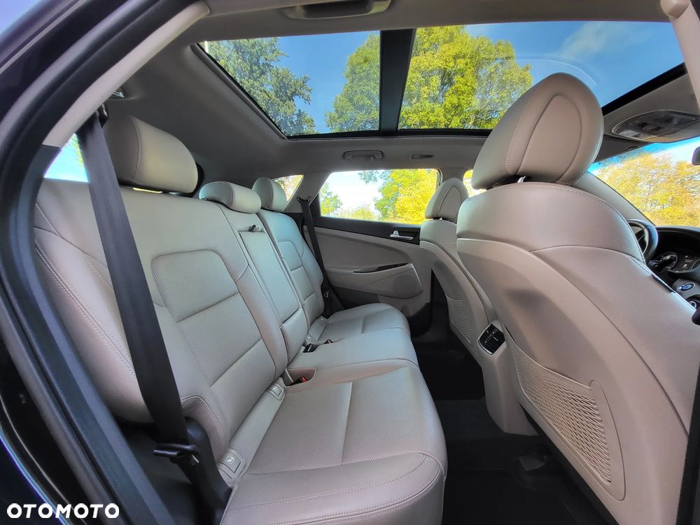 Hyundai Tucson 2.0 CRDI 4WD Automatik Premium - 21