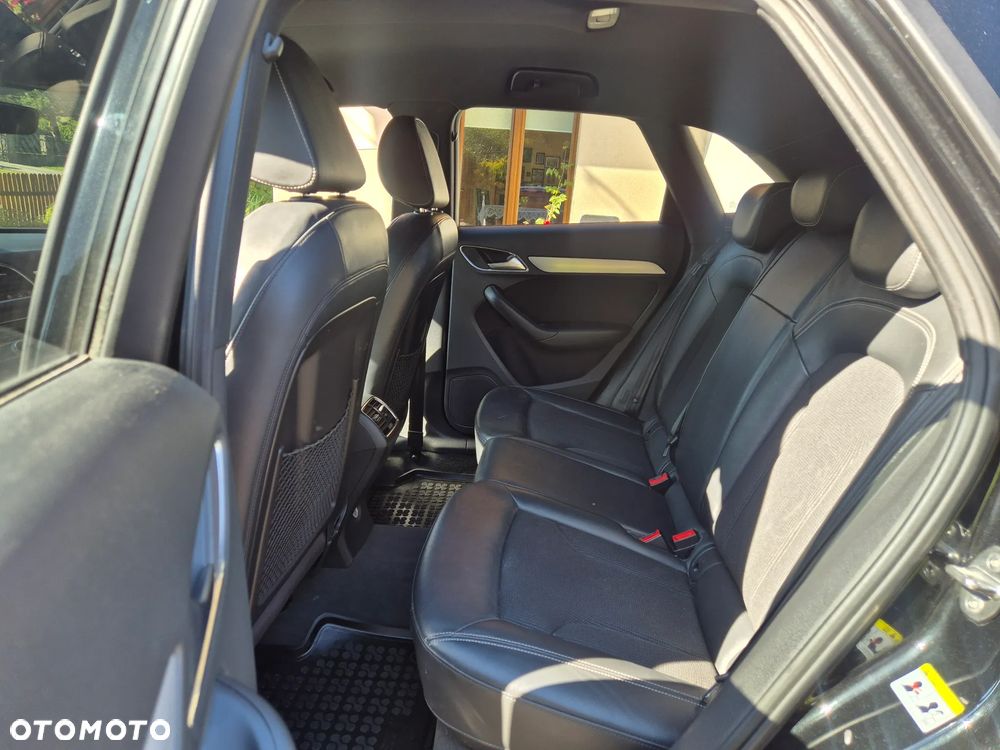 Audi Q3 35 TDI Quattro S tronic S line - 22
