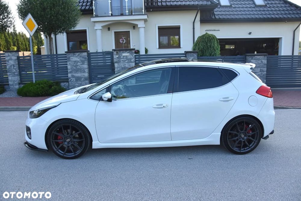 Kia Ceed 1.6 T-GDI GT XL - 15