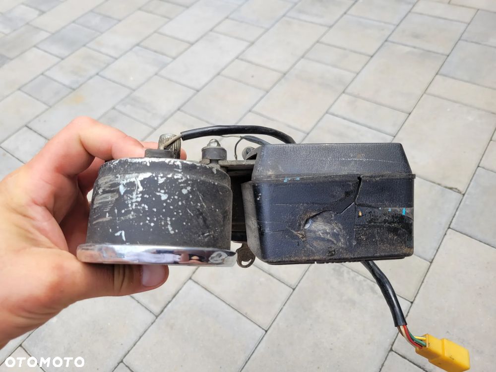 Licznik, zegar, prędkościomerz, stacyjka Suzuki GN 125 1983 - 5