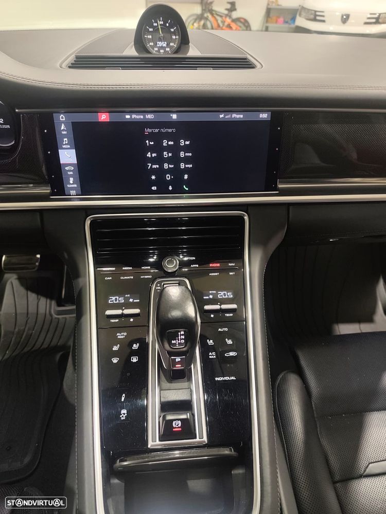 Porsche Panamera - 12
